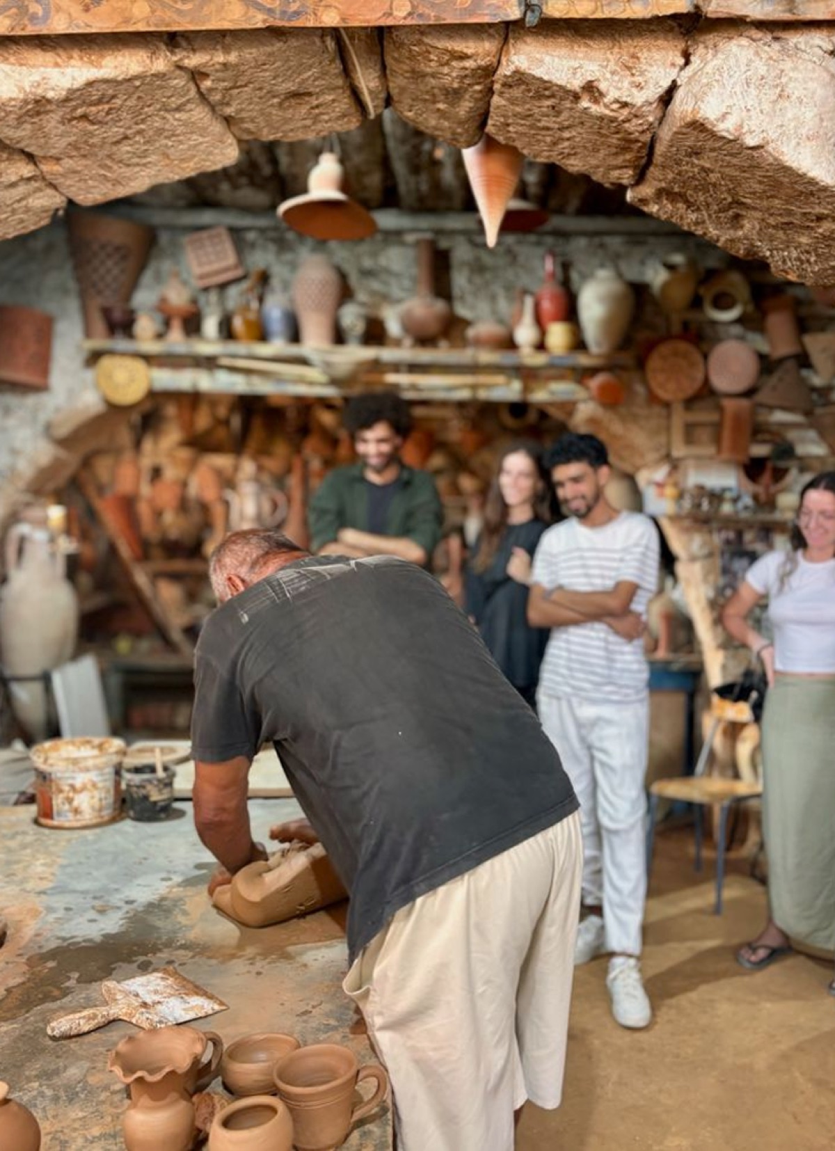 L'art ancestral de la poterie de Guellala